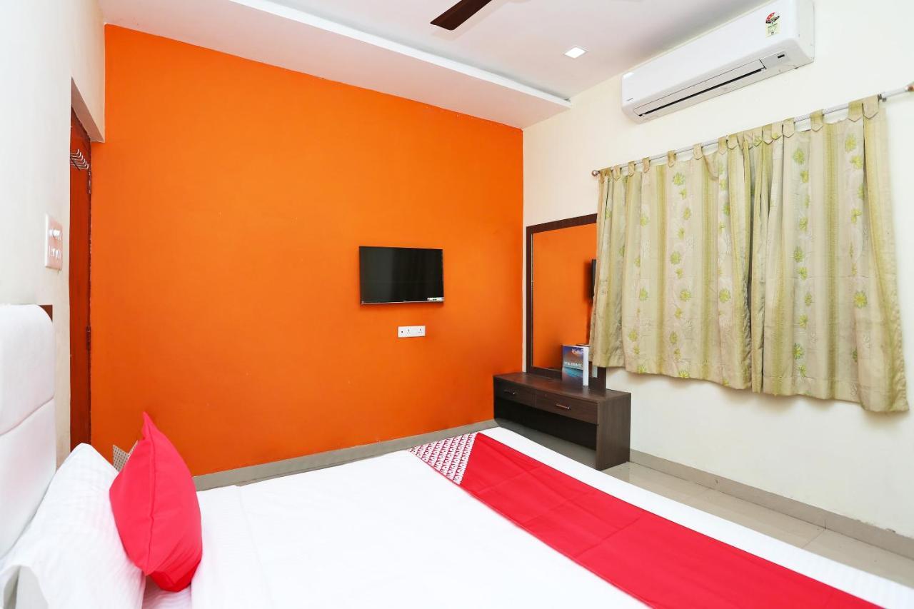 Oyo 14354 Amar Marriage Palace Hotel Dharmpura Buitenkant foto