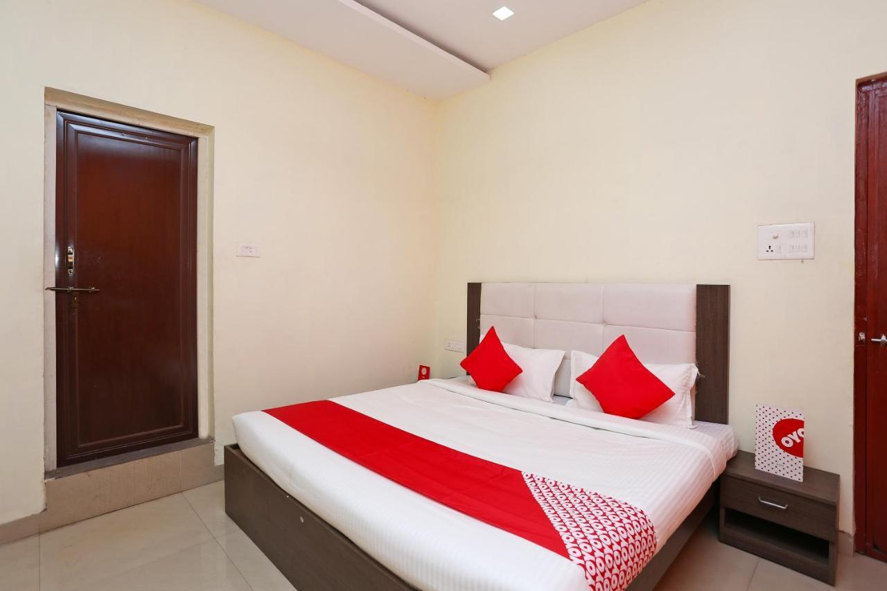 Oyo 14354 Amar Marriage Palace Hotel Dharmpura Buitenkant foto